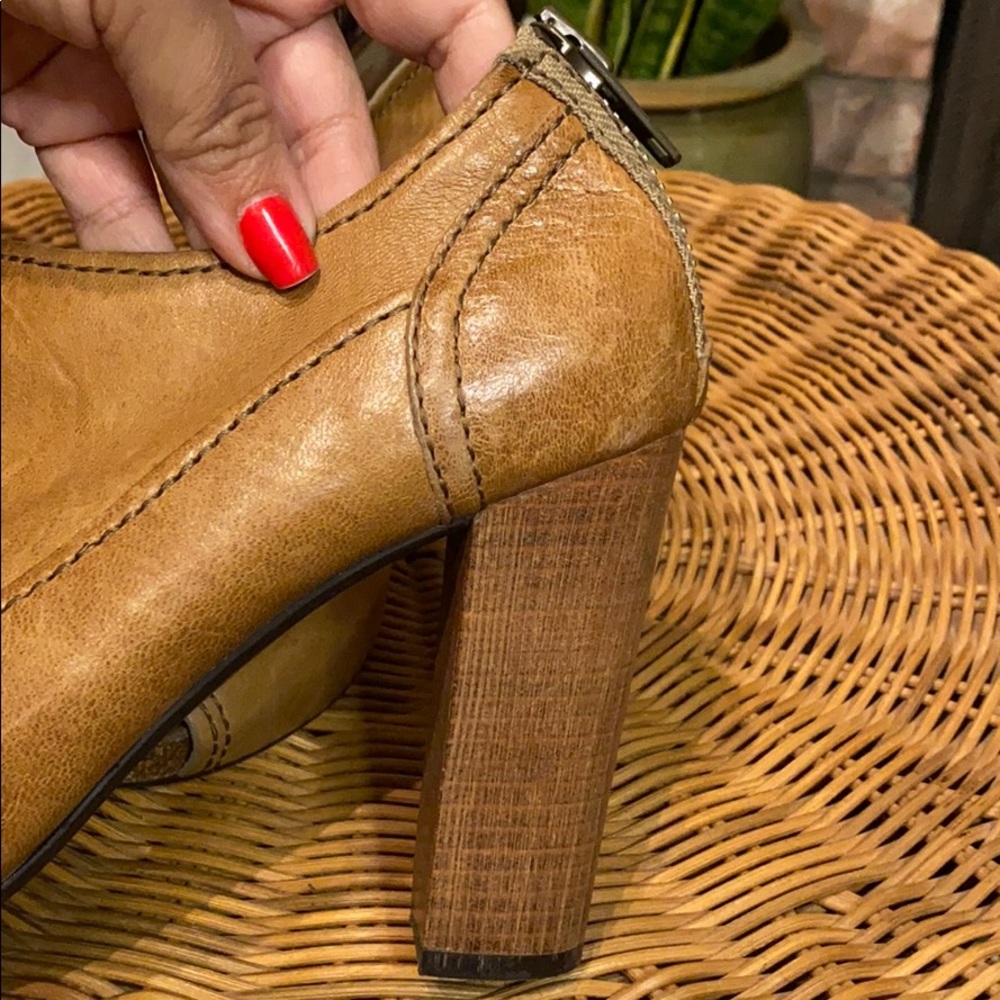Apepazza Chunky Heel Artisan Leather Peeptoe - Picture 3 of 7